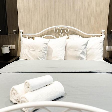 Larissa Railway &Metro Station Apartment أثينا المظهر الخارجي الصورة