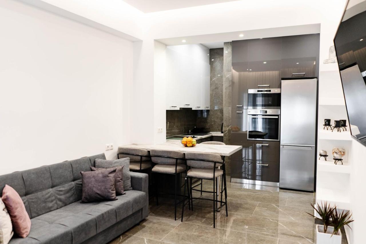 Larissa Railway &Metro Station Apartment أثينا المظهر الخارجي الصورة